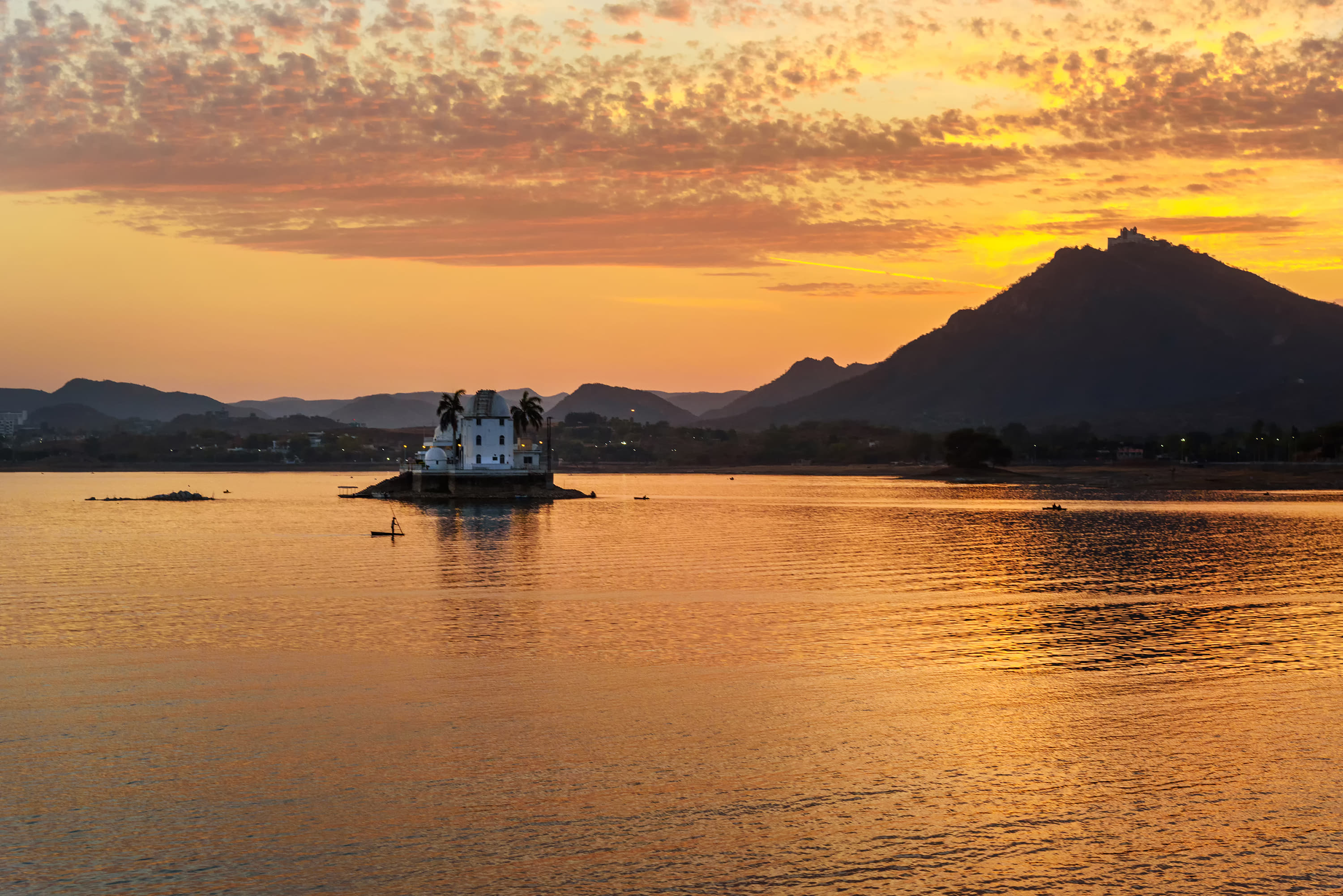 20 Places to Visit Near Gurgaon in December - Best Winter Trips