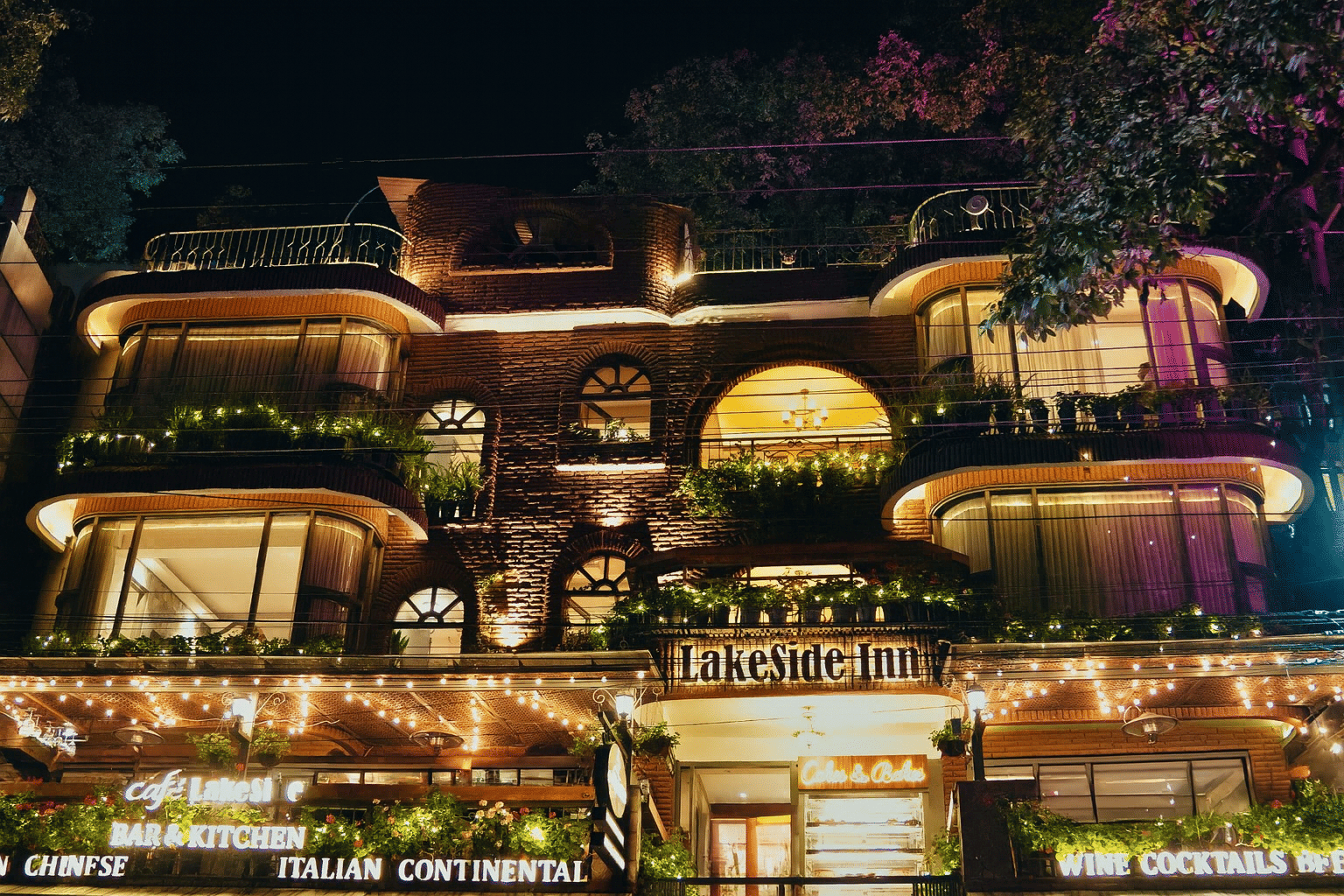 Lakefront New Year's Eve at Lakeside Inn