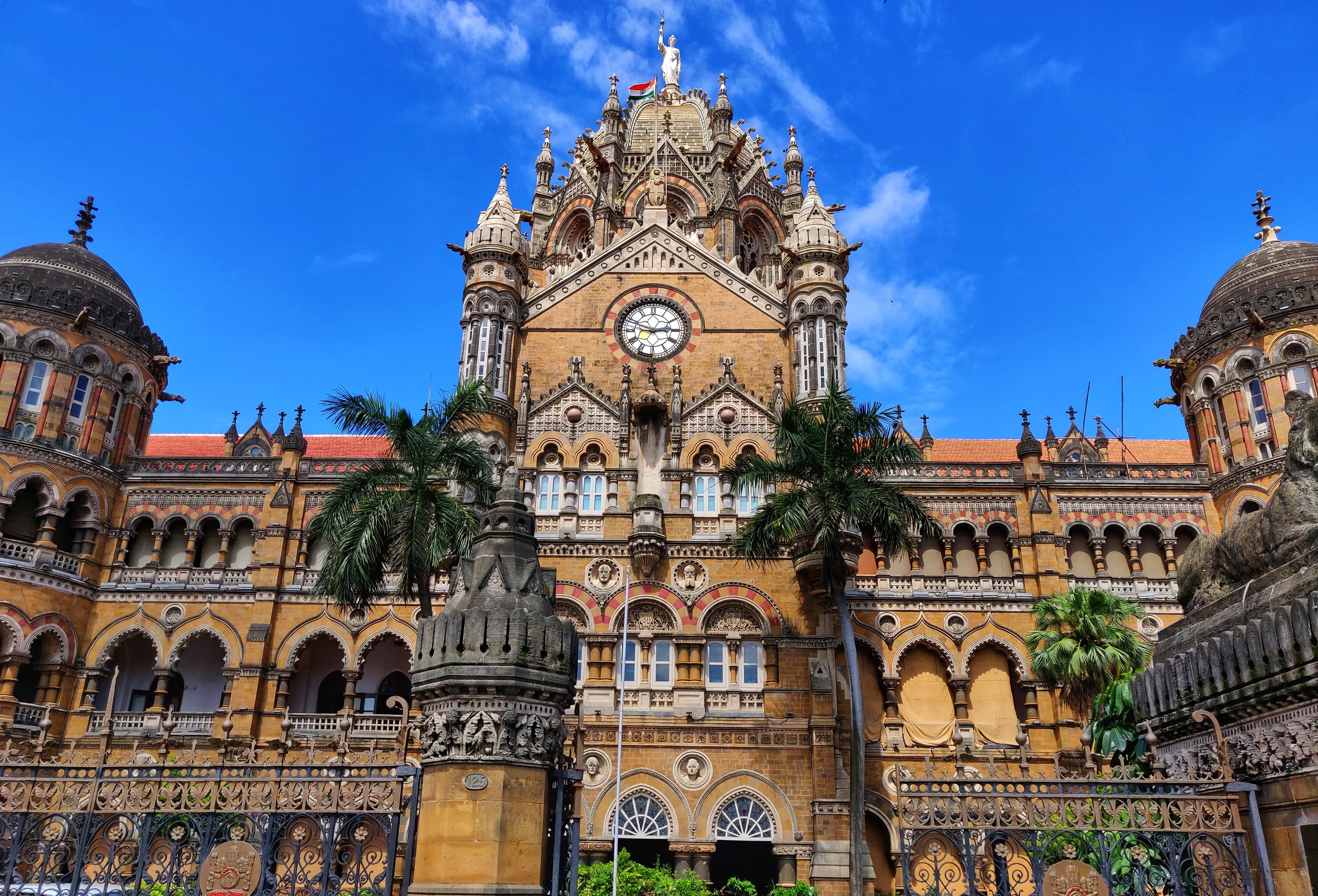Explore Chhatrapati Shivaji Maharaj Terminus (CST)