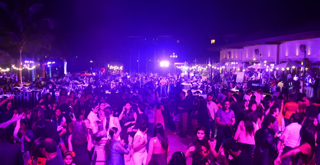 Enjoy New Year Party Celebration at Della Resorts