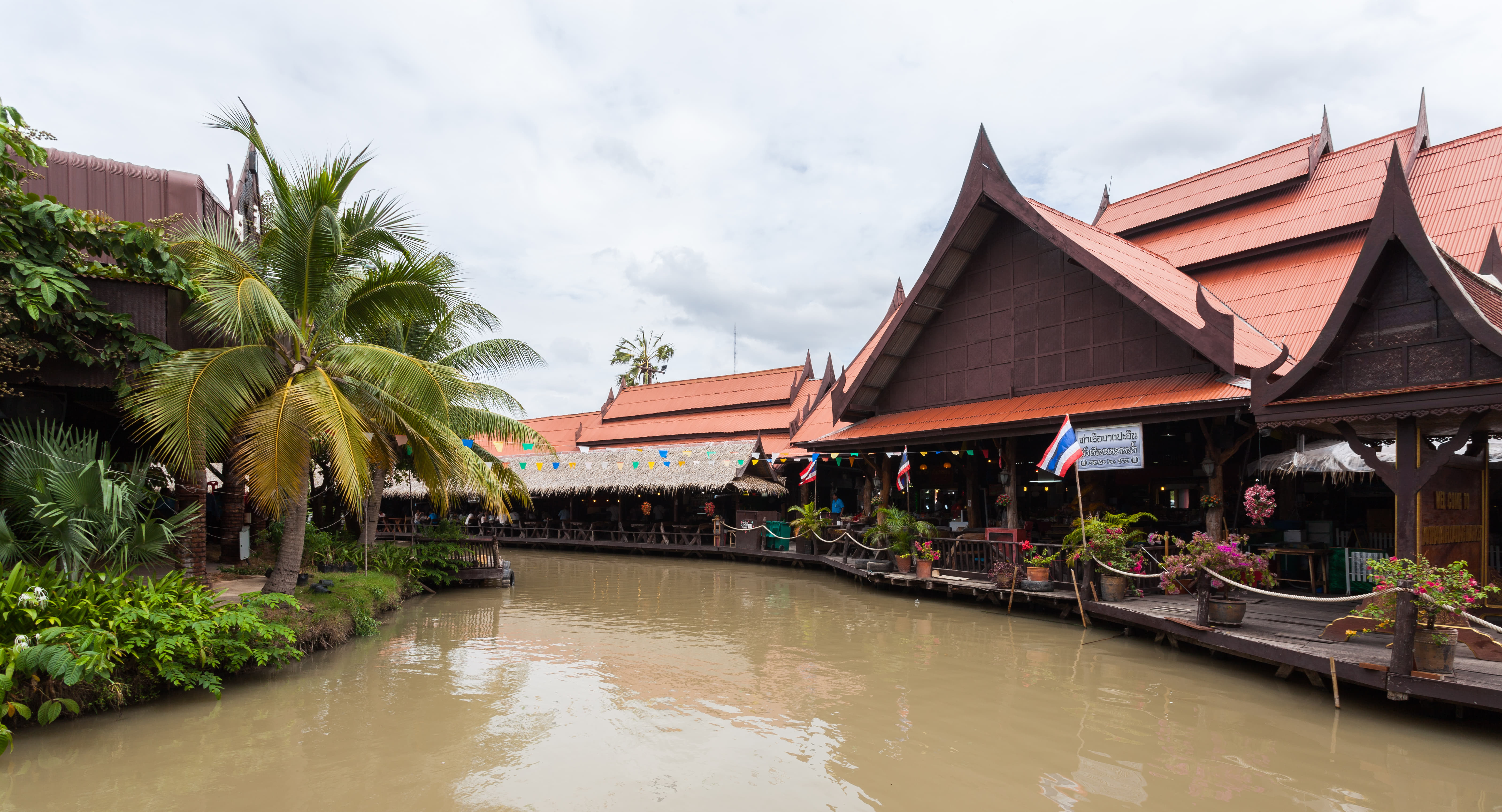 Ayothaya Floating Market
