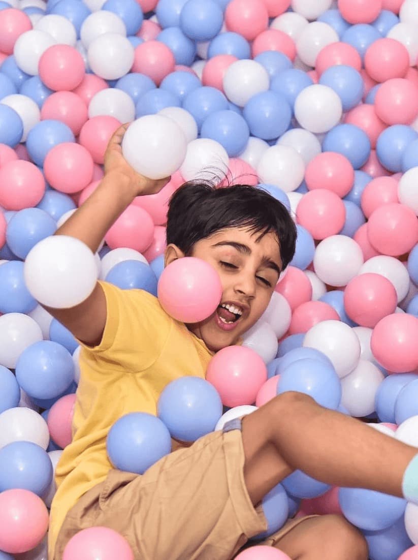 Workhall Play Zone, Khan Market