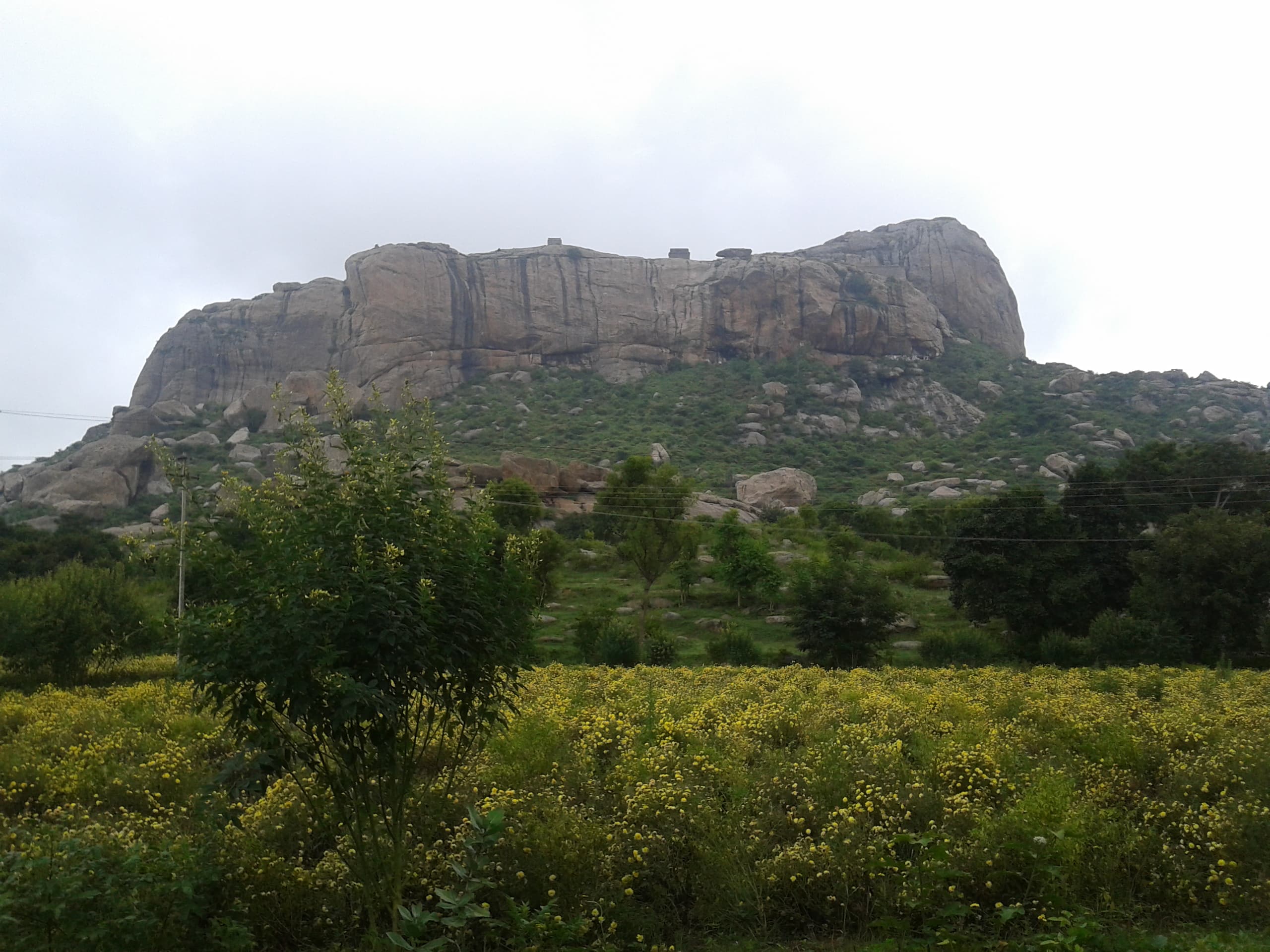 Rayakottai Fort Trek, Krishnagiri – 75 km from Bangalore