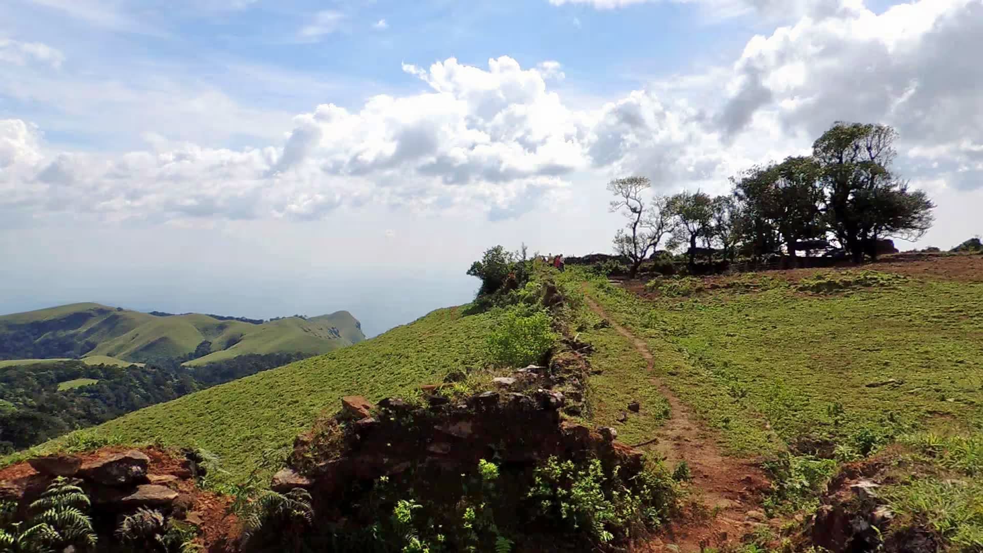 Ballalarayana Durga Trek, Chikmagalur – 300 km from Bangalore